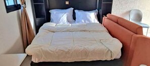 1 bedroom, WiFi, bed sheets - Résidence Luna (Abidjan)