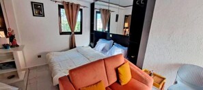 1 bedroom, WiFi, bed sheets - Résidence Luna (Abidjan)