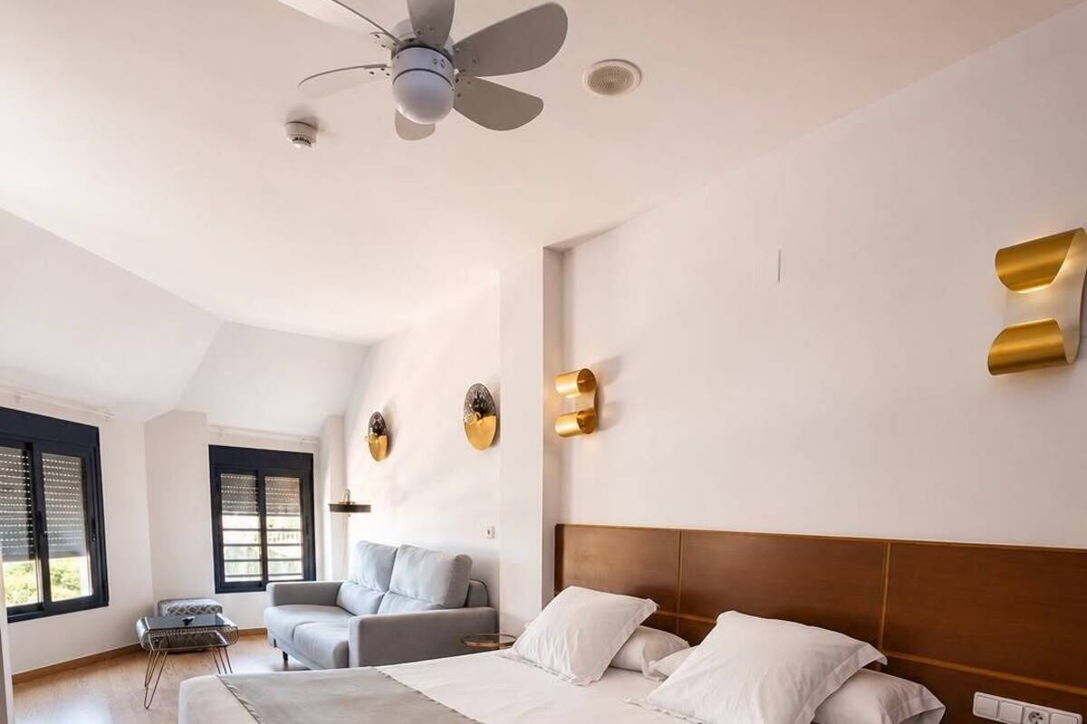 Suite | Premium bedding, down comforters, soundproofing