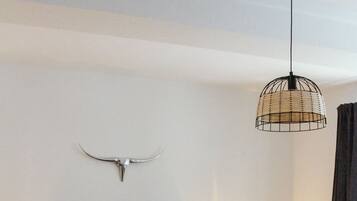 2 Schlafzimmer, Schreibtisch, Reisekinderbett, kostenloses WLAN