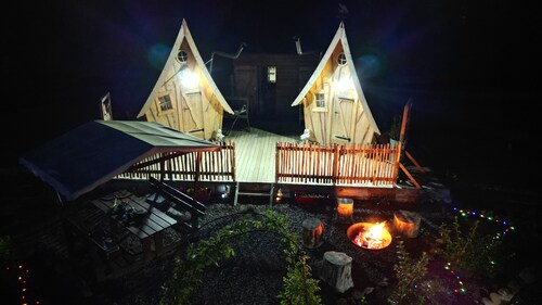 LES Cabanes Feeriques DU Cheix