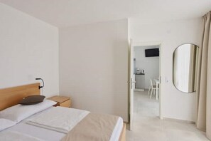 1 soverom, safe på rommet, reiseseng for barn og wi-fi (inkludert)