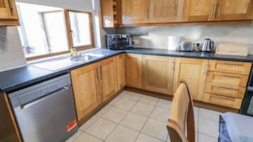 Fridge, dishwasher, electric kettle, toaster