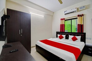 Deluxe Double Room, City View | Desk, soundproofing, free WiFi, bed sheets - Goroomgo SR Palace Bhubaneswar (Bhubaneshwar)