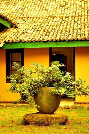 Villa | Exterior - Charming & Historical 3-bed Bungalow in Hikkaduwa (Gonapinuwala)