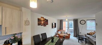 Ipswich - 3 Beds - Sleeps 6 - Private Garden