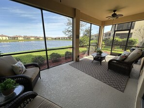 Interior - Clean and fresh, newer condo in a resort style community (Venice)