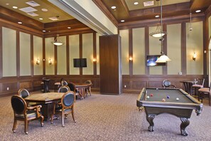 Spielezimmer
