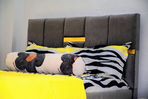 4 bedrooms, iron/ironing board, free WiFi, bed sheets