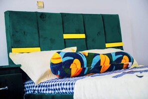 4 bedrooms, iron/ironing board, free WiFi, bed sheets