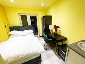 1 多间卧室、熨斗/熨衣板、WiFi、床单