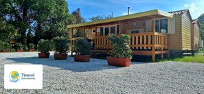 Chalet | Exterior - Comfortable Campsite-chalet G8 Tuscany Near sea (Viareggio)