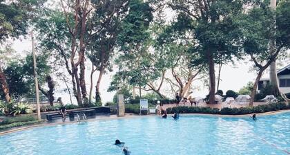 TRIPLET Suite Rayong Seaview Situated in rayong, just 100m from Private Beach,