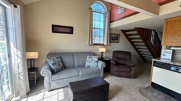 Condo, 2 Bedrooms | Living area | Smart TV