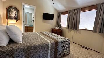 Condo, 2 Bedrooms | 2 bedrooms, free WiFi