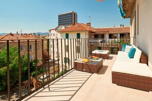 Apartment | Terrace/patio