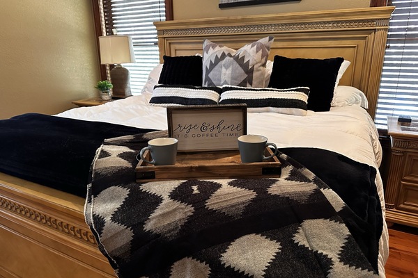 4 bedrooms, iron/ironing board, travel crib, free WiFi