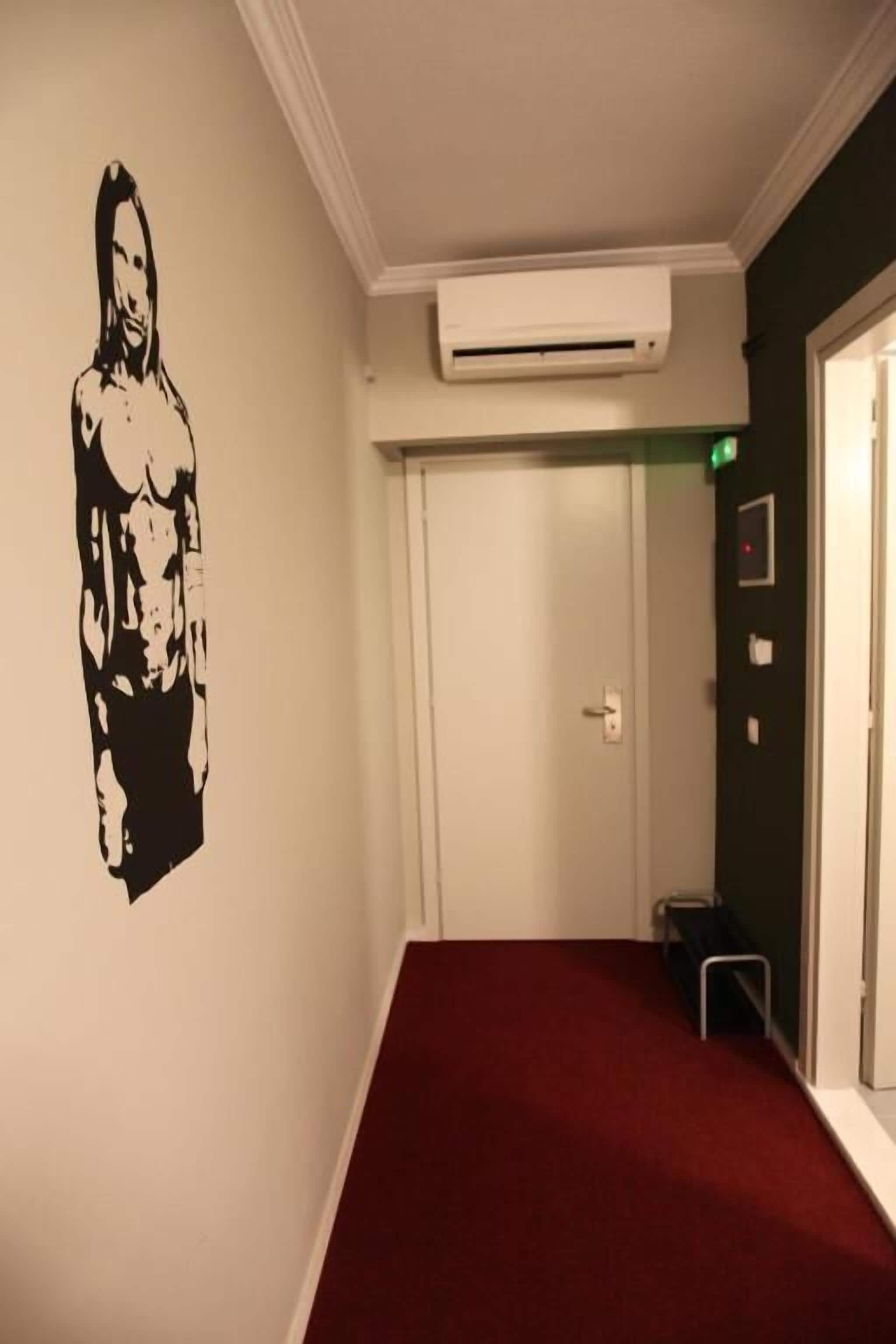 Photo - STAY Hybrid Youth Hostel