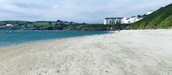 West Cork Escape, Clonakilty on the Wild Atlantic Way, 5 mins from beach!