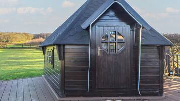 Cottage | Exterior detail