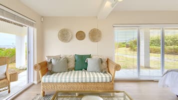 House (4 Bedrooms) | 4 bedrooms, free WiFi