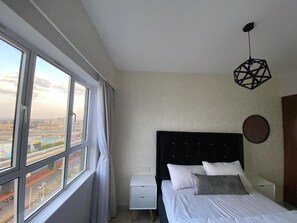 2 bedrooms, travel crib, WiFi, bed sheets - Spacious 2-Bedroom Suite in Nairobi West - Ideal Comfort and Convenience (Nairobi)