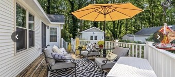 Adorable Bungalow Near Hospital, University, Hike/Bike Trails and Museums!