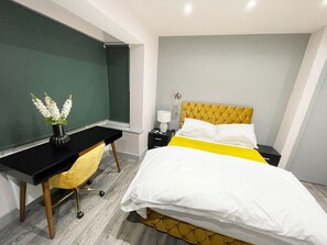 1 quarto, ferros/tábuas de passar roupa, Wi-Fi, roupa de cama