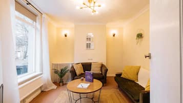 Basic House | Interior