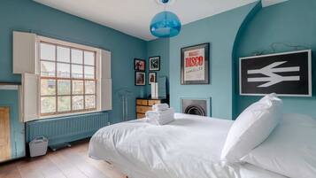 Basic House | 2 bedrooms, iron/ironing board, bed sheets