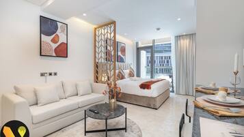 Grand Studio | Iron/ironing board, free WiFi, bed sheets