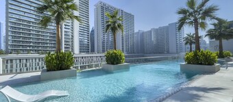 Vogue | Sterling Downtown near Dubai Mall | Burj Khalifa