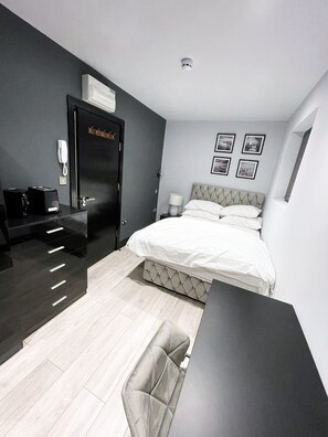 1 sovrum, strykjärn/strykbräda, wi-fi och sängkläder