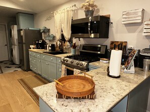 Private kitchen - SCHOTTs BnB  (Nipomo)