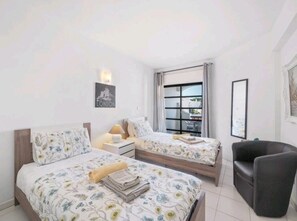 2 Schlafzimmer, Bügeleisen/Bügelbrett, Reisekinderbett, WLAN