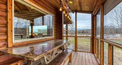 ********River Cabin Minutes To Town*****