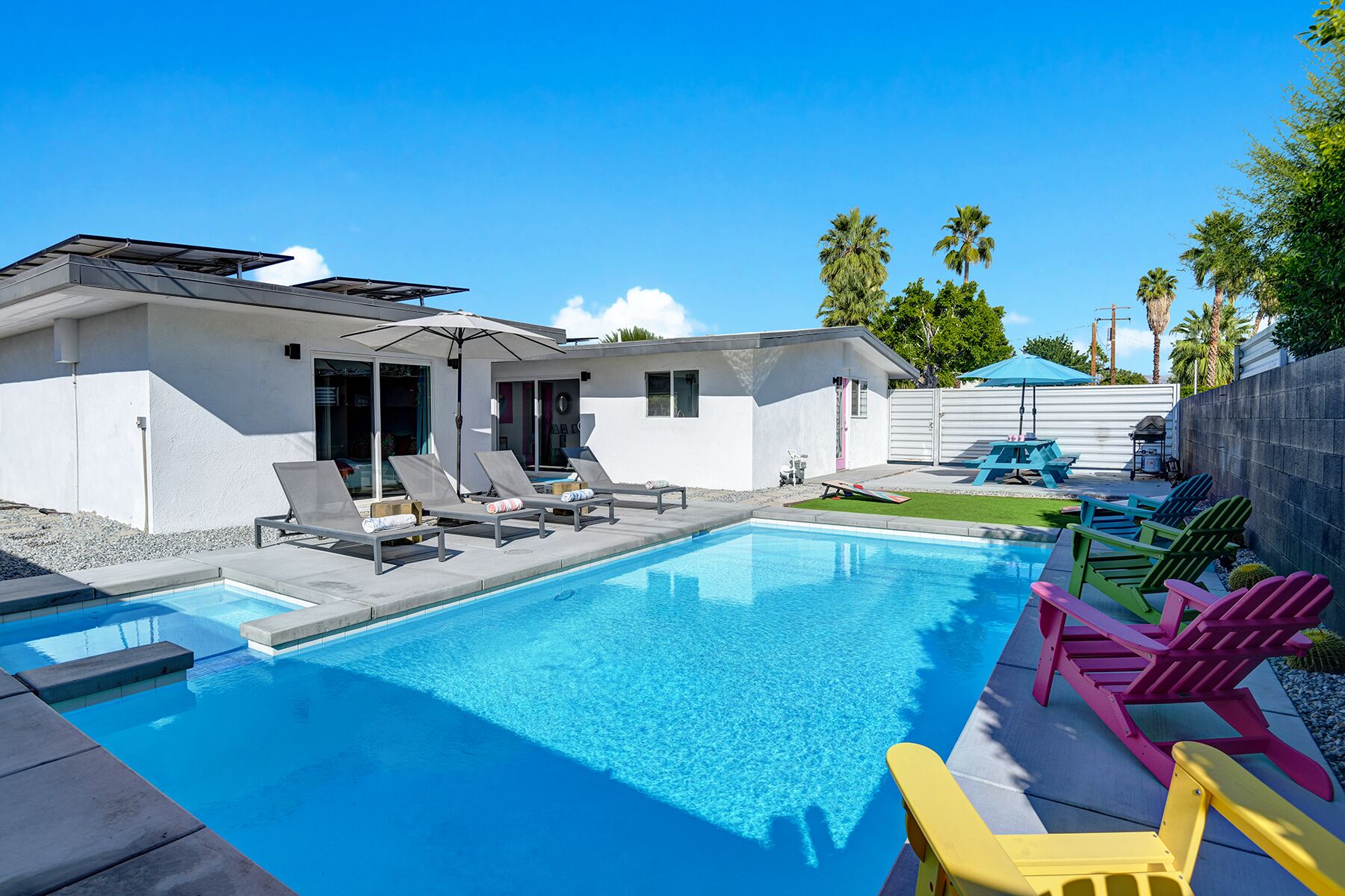 Fun Modern Home with Pool Near Popular Demuth Park in South Palm Springs