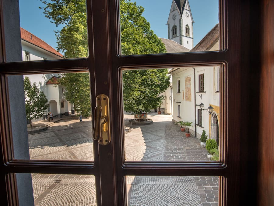 Deluxe Studio | Iron/ironing board, free WiFi, bed sheets