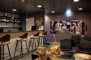 Bar (in der Unterkunft)