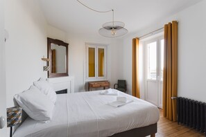 4 camere, ferro/asse da stiro, Wi-Fi gratuito, lenzuola