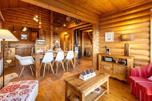 Interior - Le Chalet des Ours - Superbe chalet 4* (Les Angles)