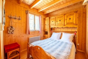 1 Schlafzimmer, Bügeleisen/Bügelbrett