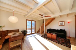 Fernseher, Stereoanlage