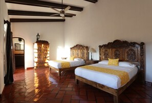 5 bedrooms, free WiFi, bed sheets