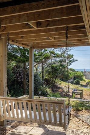 Property grounds - Sea Therapy, Almost Oceanfront Home in Emerald Isle, NC! (Emerald Isle)