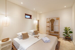 2 bedrooms, bed sheets