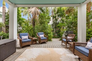 Terrace/patio - STAR OF THE SEA ~ Renovated 2 BR, 2.5 Ba Townhome w/ Shared Pool! (Key West)