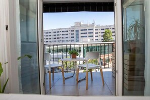 Interior - Amplio dpto-Hipodrome San Isidro (Acassuso)