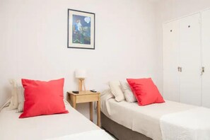 2 bedrooms, free WiFi, bed sheets