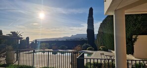 Terrace/patio - Magnifique Villa de Vacances en Famille au Bord de la mer à Cassis (Cassis)